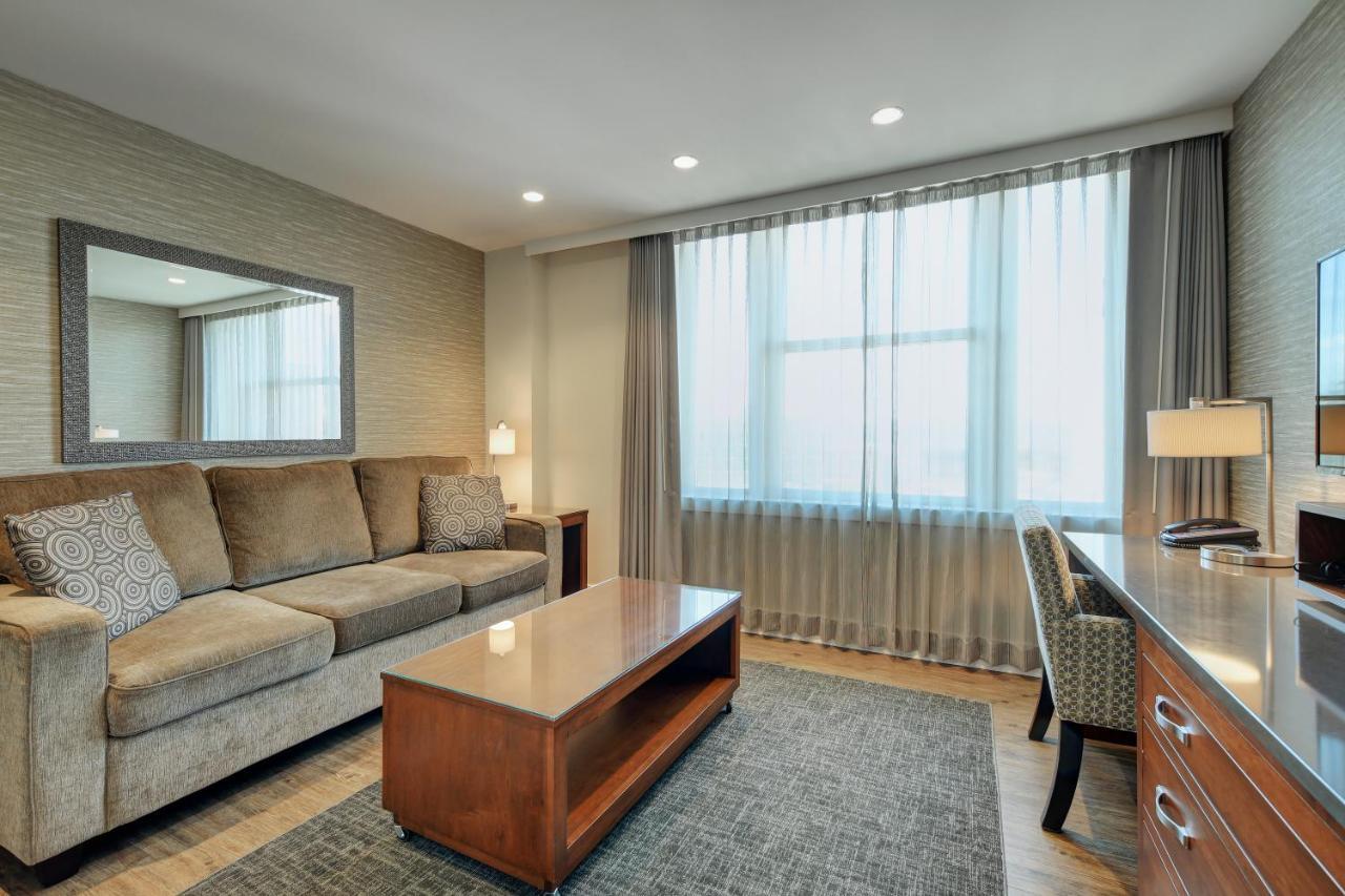 Strathcona Hotel Виктория Екстериор снимка
